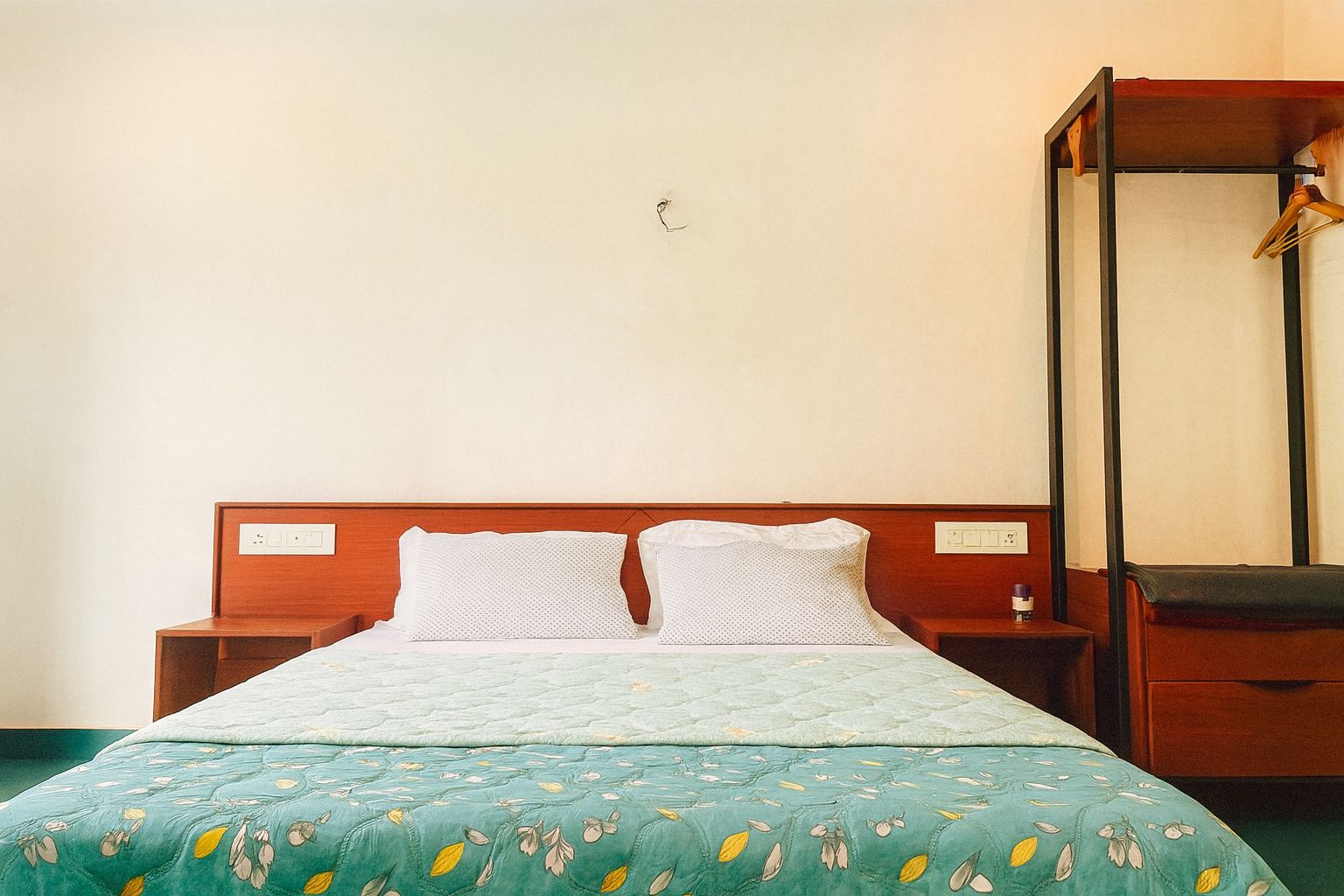 Senthamarai Bedroom7